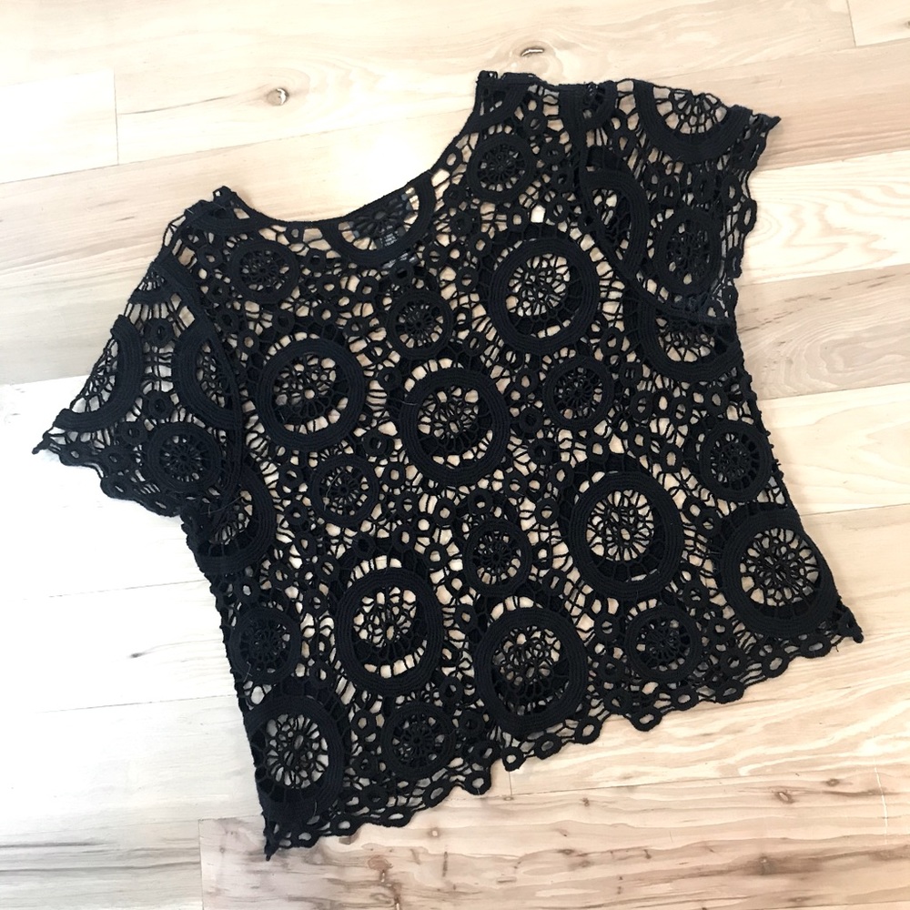 Crochet black crop top